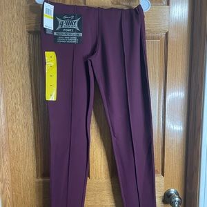 Brand New Wine Leggings